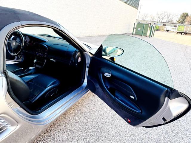 2003 Porsche Boxster Base