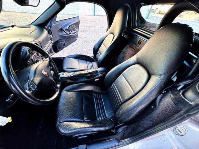 2003 Porsche Boxster Base