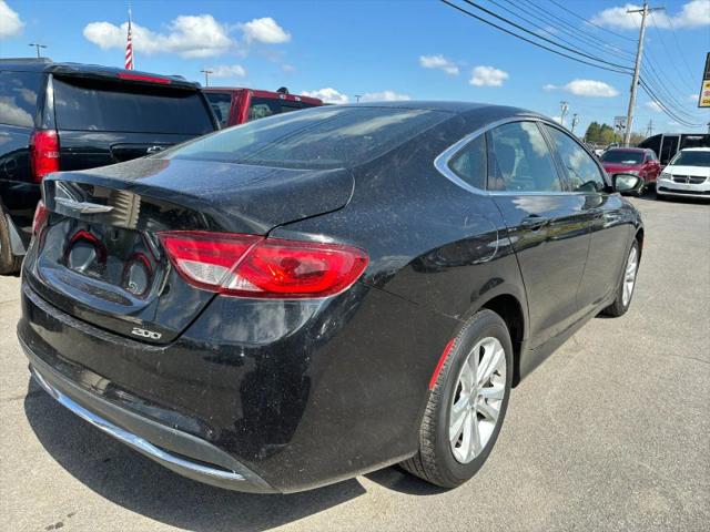2015 Chrysler 200 Limited