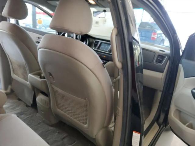 2021 Kia Sedona LX