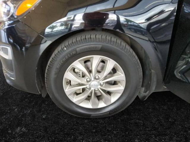 2021 Kia Sedona LX