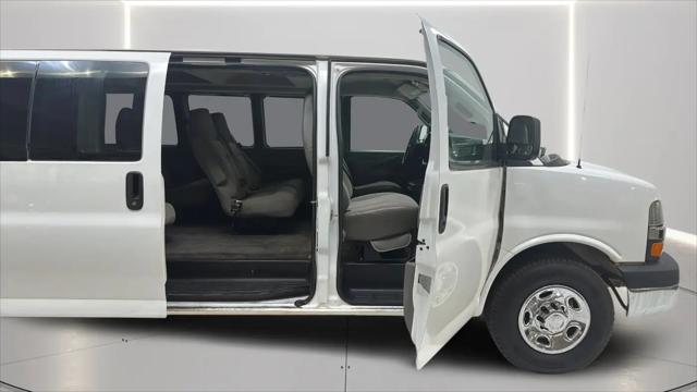 2016 Chevrolet Express LT