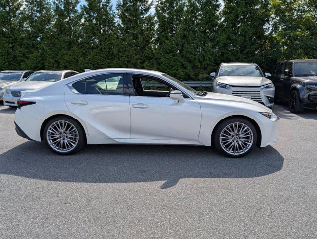 2024 Lexus IS 300 300