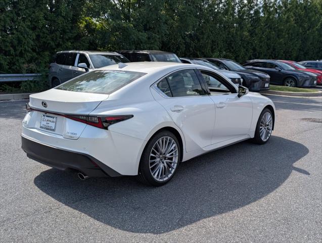 2024 Lexus IS 300 300