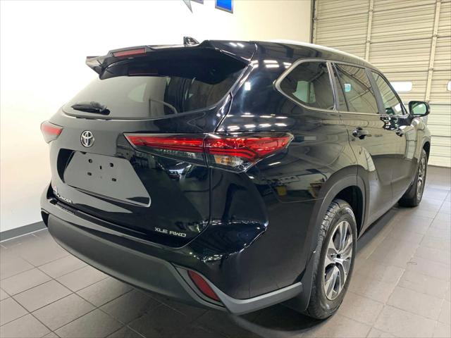 2023 Toyota Highlander XLE 2023 Toyota Highlander XLE
