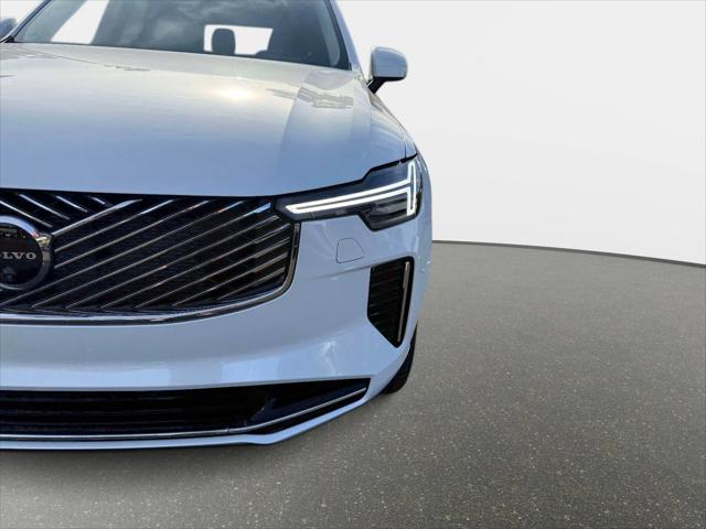 2026 Volvo XC90 Plus, B6 AWD Gas (mild hybrid), Gasoline, Bright, 6 Seats