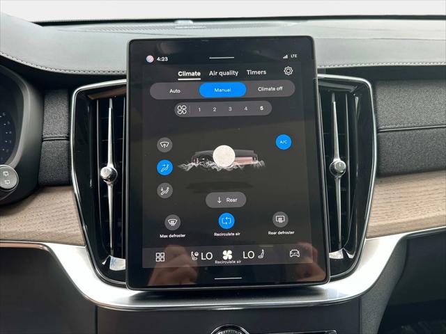 2026 Volvo XC90 Plus, B6 AWD Gas (mild hybrid), Gasoline, Bright, 6 Seats