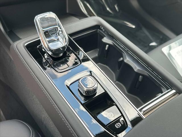 2026 Volvo XC90 Plus, B6 AWD Gas (mild hybrid), Gasoline, Bright, 6 Seats