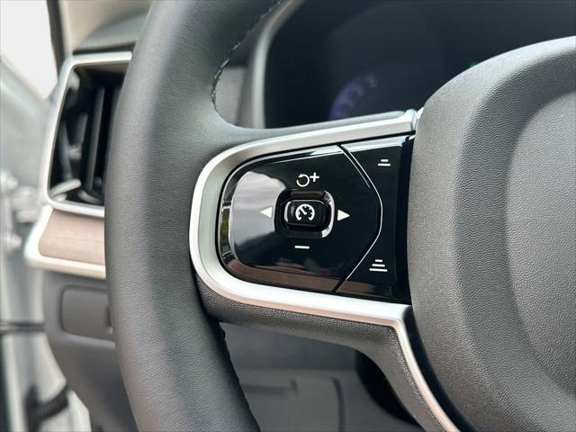 2026 Volvo XC90 Plus, B6 AWD Gas (mild hybrid), Gasoline, Bright, 6 Seats