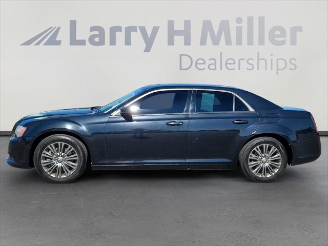 2014 Chrysler 300C John Varvatos Limited Edition AWD
