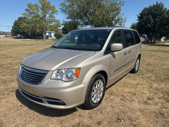 2014 Chrysler Town and Country Touring