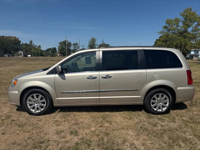 2014 Chrysler Town and Country Touring