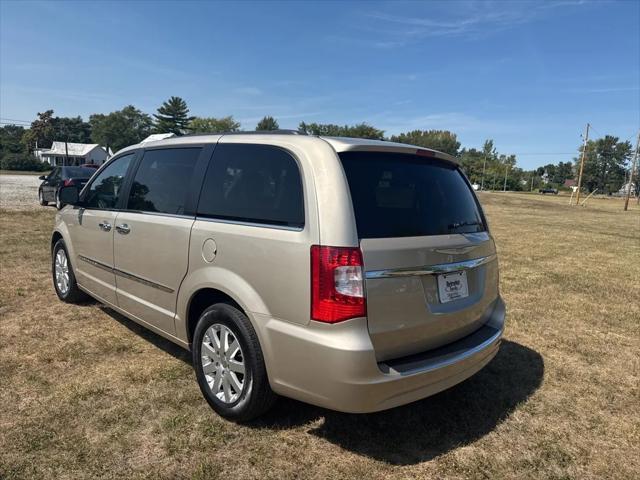 2014 Chrysler Town and Country Touring