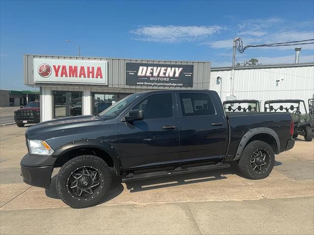 2017 RAM 1500 Tradesman Crew Cab 4x4 57 Box