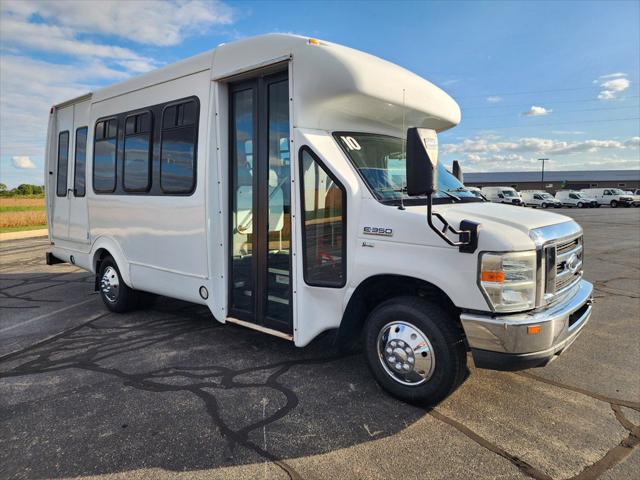 2010 Ford E-350 Cutaway Base