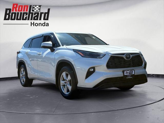 2022 Toyota Highlander LE