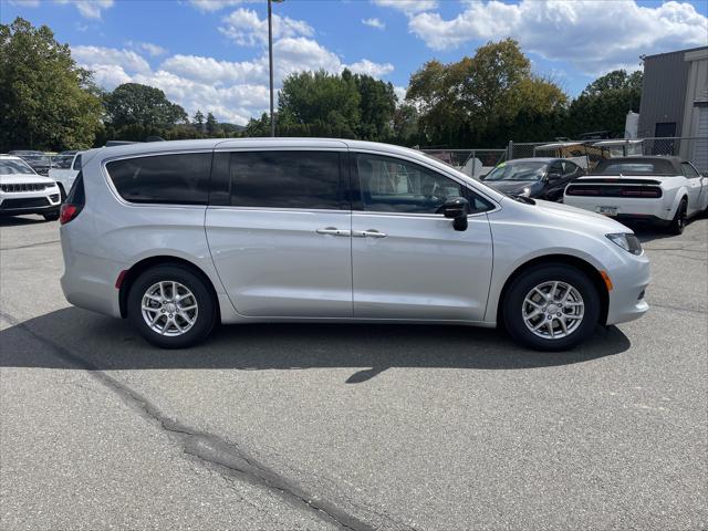 2026 Chrysler Voyager VOYAGER LX