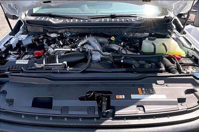 2025 Ford F-450 Super Duty Chassis Cab XL - Photo 11