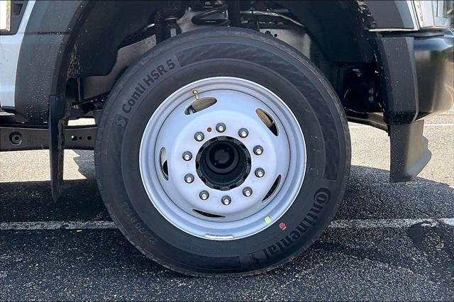 2025 Ford F-450 Super Duty Chassis Cab XL - Photo 12