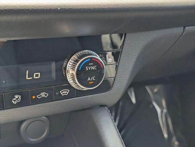 2025 Mitsubishi Outlander PHEV SE S-AWC