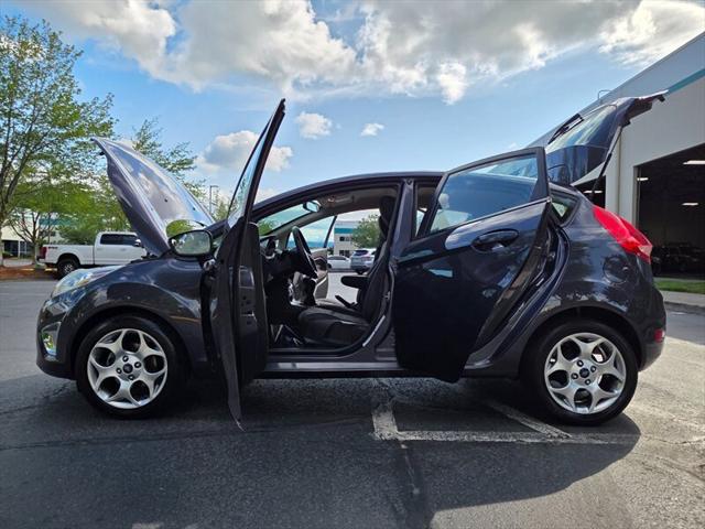 2012 Ford Fiesta SES