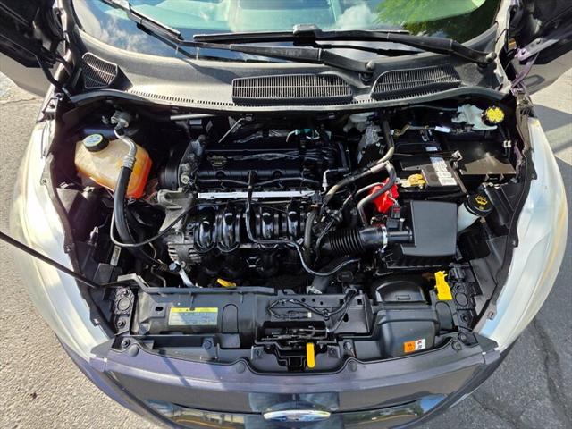 2012 Ford Fiesta SES