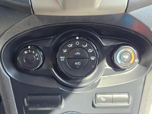 2012 Ford Fiesta SES