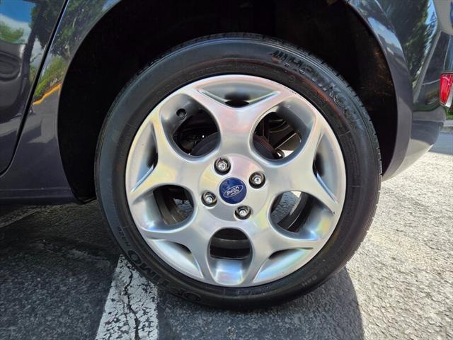 2012 Ford Fiesta SES