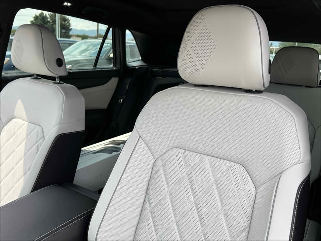 2026 Volkswagen Atlas Cross Sport 2.0T SEL Premium R-Line
