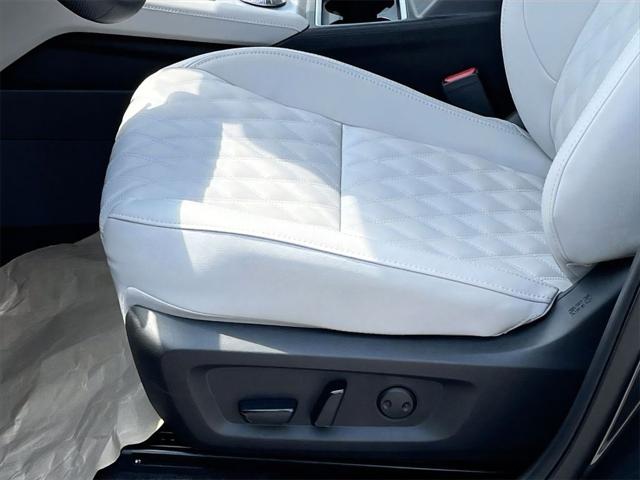 2025 Mitsubishi Outlander PHEV SEL S-AWC