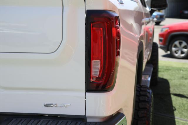 2022 GMC Sierra 1500 Limited 4WD Crew Cab Short Box SLT