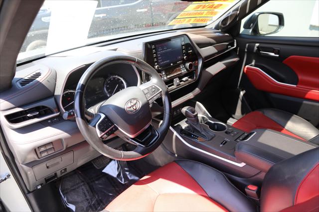 2022 Toyota Highlander XSE