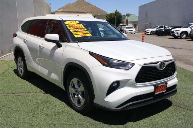 2022 Toyota Highlander LE