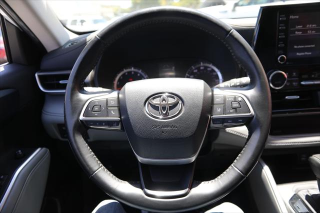 2022 Toyota Highlander LE