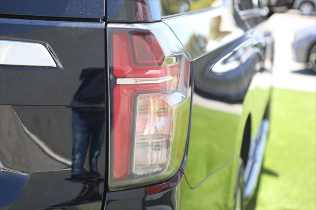 2022 Chevrolet Suburban 2WD LT