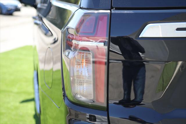 2022 Chevrolet Suburban 2WD LT