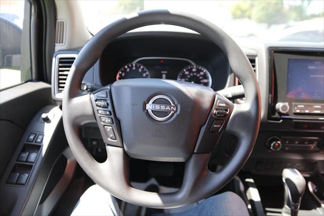 2022 Nissan Frontier Crew Cab SV 4x2