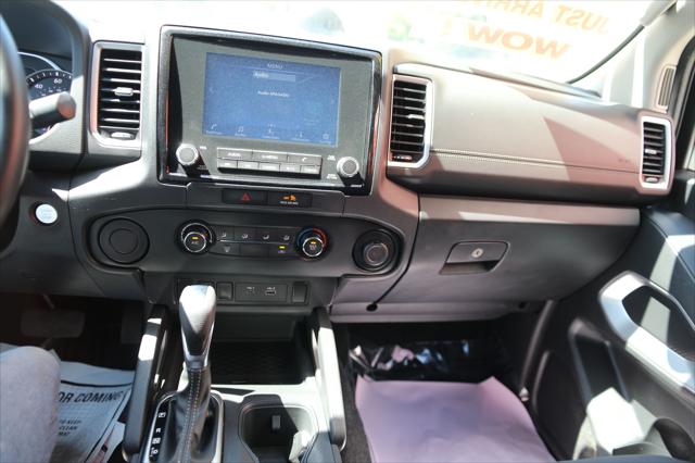 2022 Nissan Frontier Crew Cab SV 4x2
