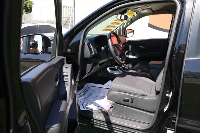 2022 Nissan Frontier Crew Cab SV 4x2