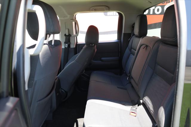 2022 Nissan Frontier Crew Cab SV 4x2