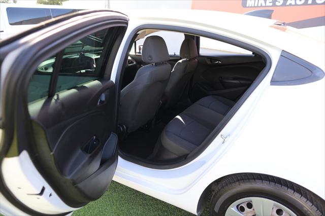 2018 Chevrolet Cruze LS Auto