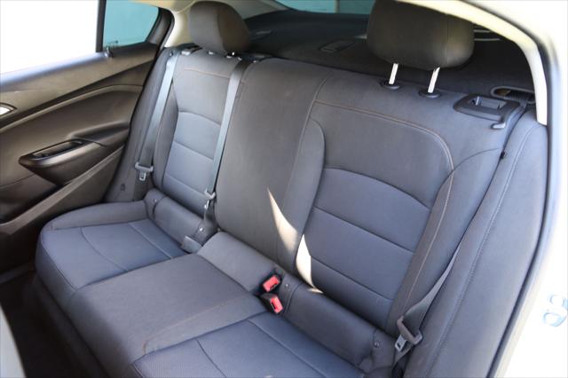 2018 Chevrolet Cruze LS Auto