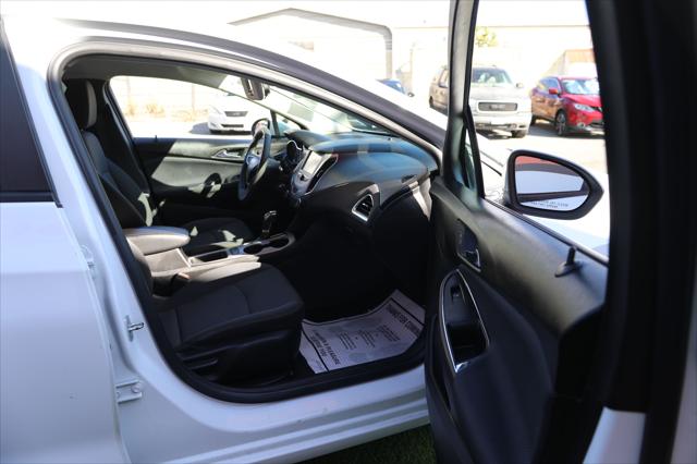 2018 Chevrolet Cruze LS Auto