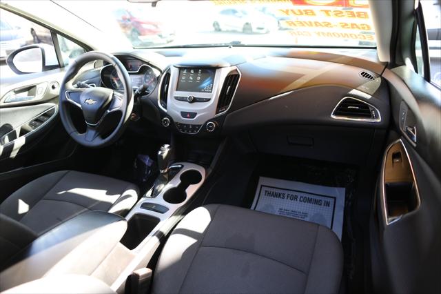 2018 Chevrolet Cruze LS Auto