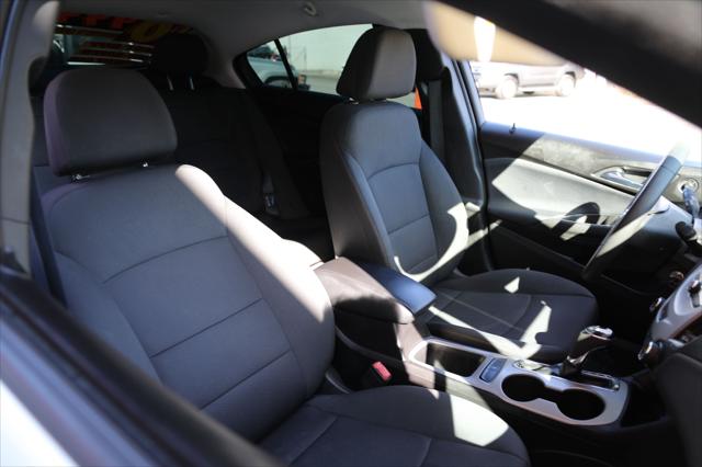 2018 Chevrolet Cruze LS Auto