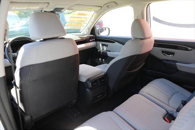 2023 Honda Pilot AWD LX