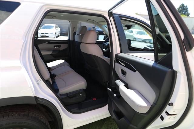 2023 Honda Pilot AWD LX