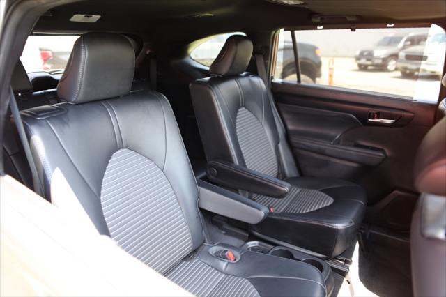 2022 Toyota Highlander XSE