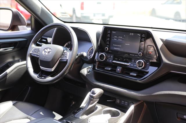 2022 Toyota Highlander XSE