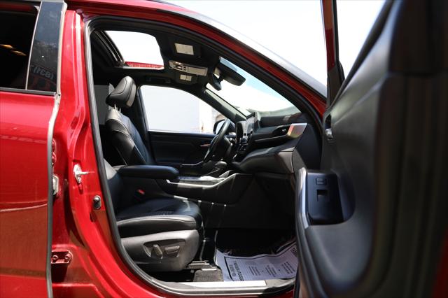2022 Toyota Highlander XSE